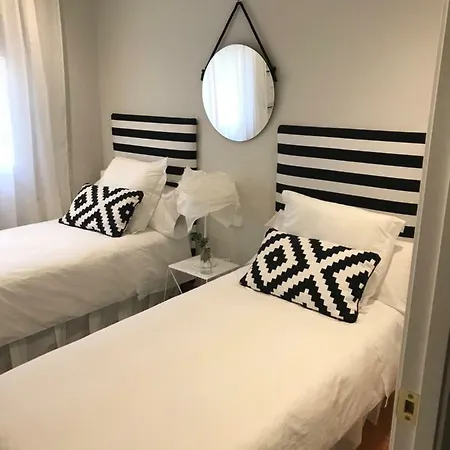 Doblas , Parking Gratis شقة *